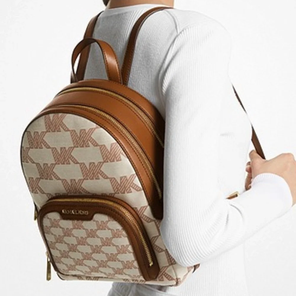 MICHAEL KORS Jaycee Medium Zip PKT Logo Jacquard Backpack LUGGAGE COLOR